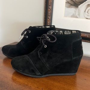 Toms Desert Wedge Bootie